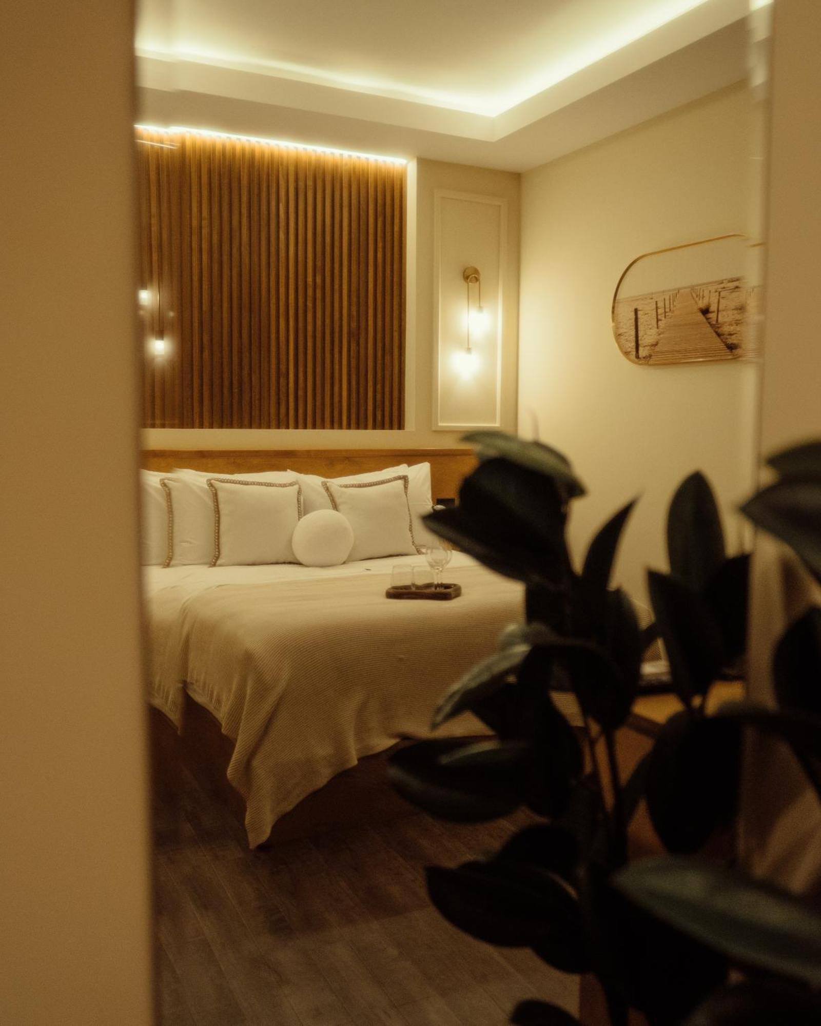 Jules & Laurent Hotel Contemporaneo إنسينادا المظهر الخارجي الصورة
