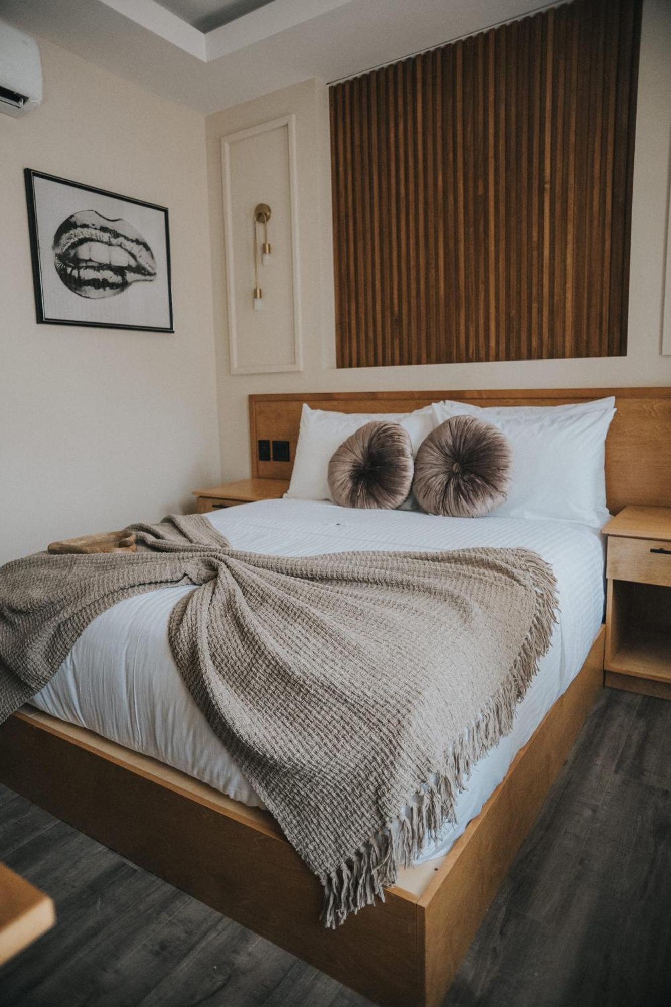 Jules & Laurent Hotel Contemporaneo إنسينادا المظهر الخارجي الصورة
