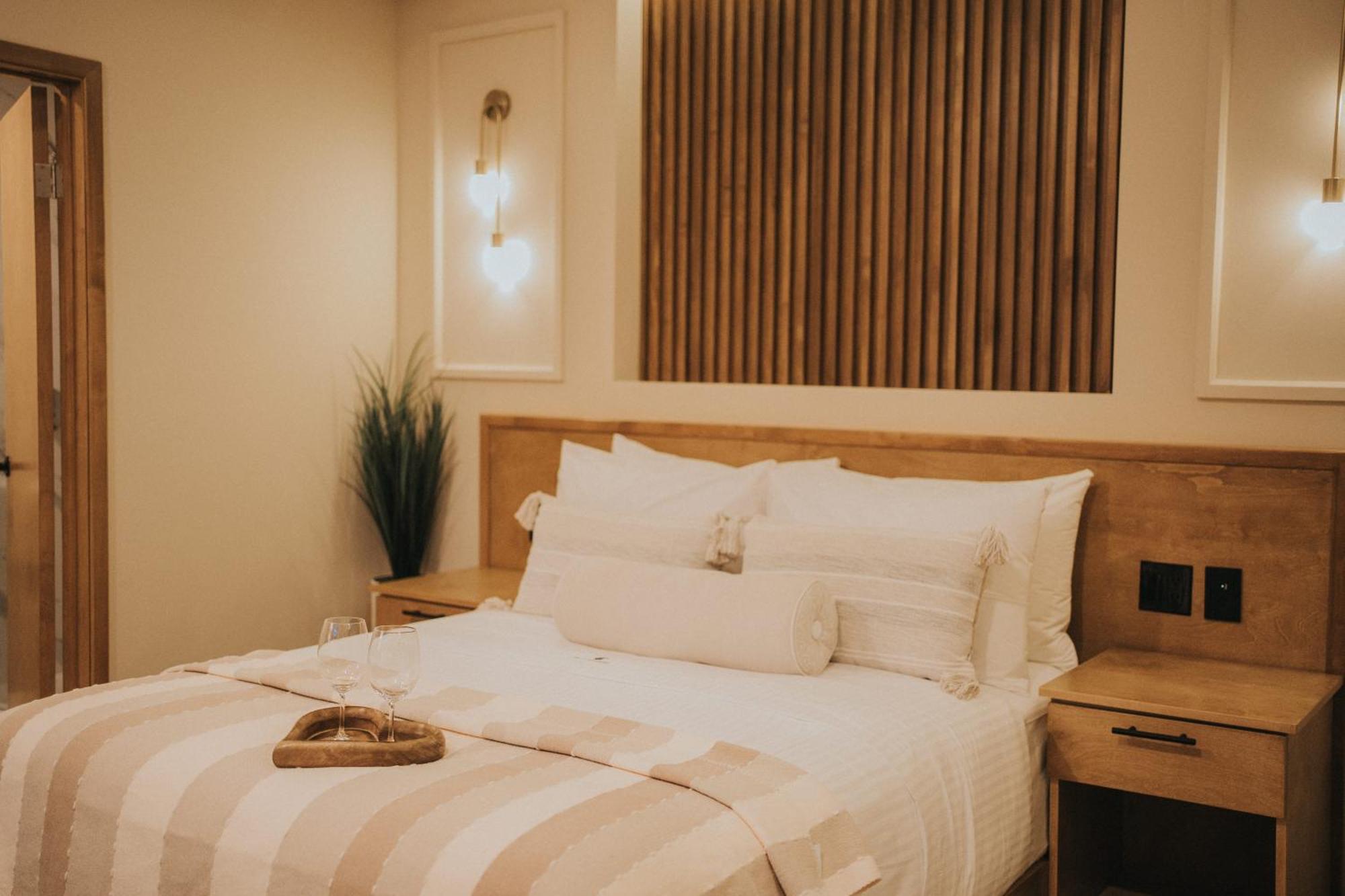 Jules & Laurent Hotel Contemporaneo إنسينادا المظهر الخارجي الصورة